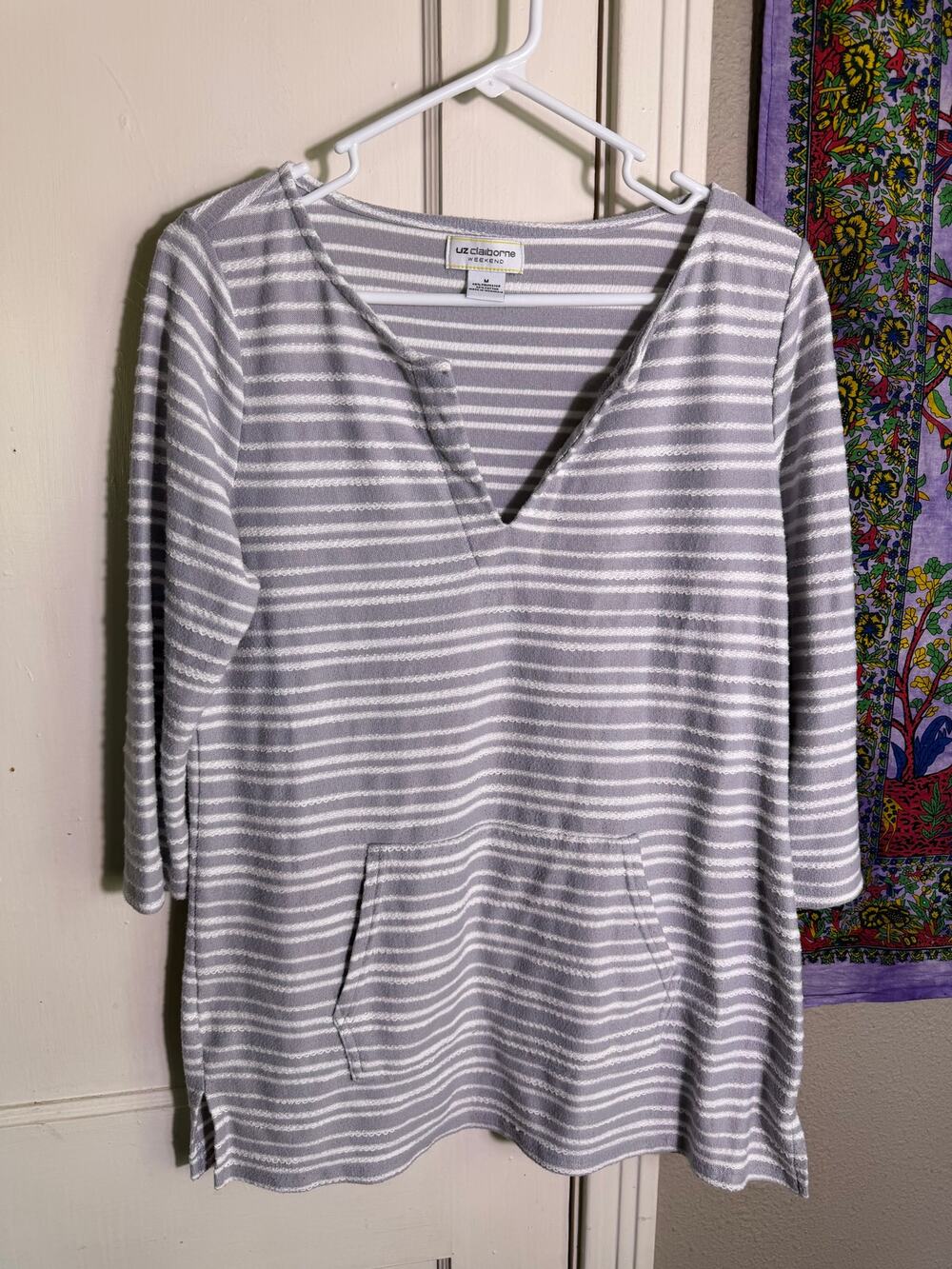 Liz Claiborne Weekend Striped V Neck Tunic Top Gray White Pocket Size M